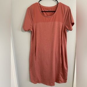 COLUMBIA SPORTSWEAR T SHIRT DRESS